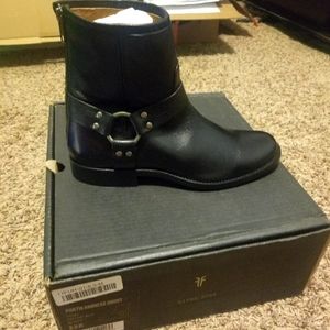 NWT Frye Portia Harness boot, 8.5